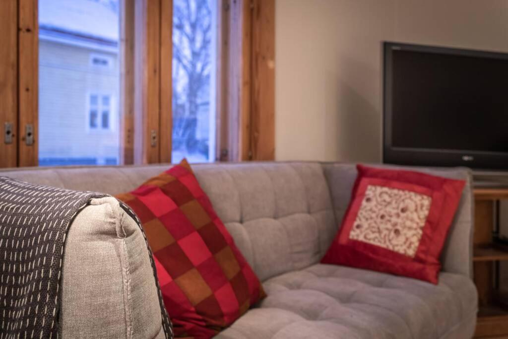 Cozy 1 Bedroom Apt And Free Parking By The Railway Station Оулу Екстер'єр фото