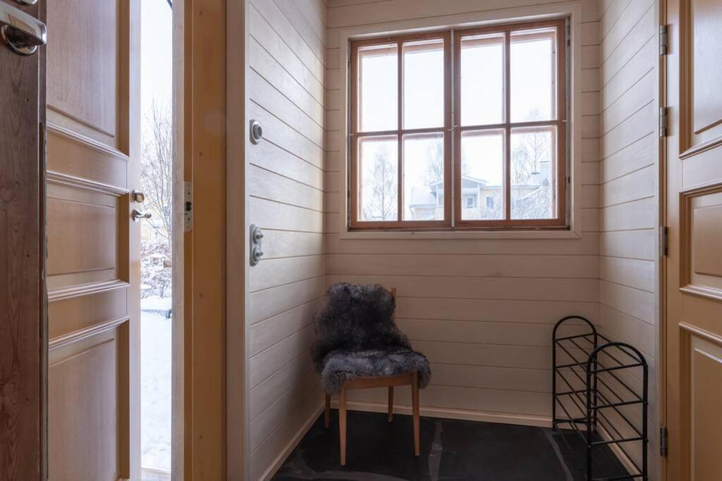 Cozy 1 Bedroom Apt And Free Parking By The Railway Station Оулу Екстер'єр фото